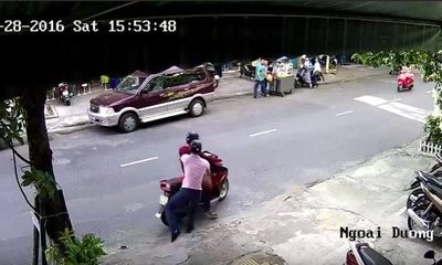 Truy bắt 2 kẻ cướp giật giữa trung tâm Đà Nẵng