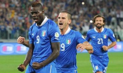 Giúp Italia giành vé sớm, Balotelli “nổ” tưng bưng