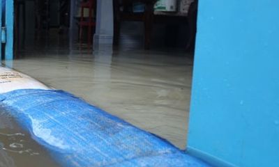 TP.HCM: Vỡ tường bao gây ngập lụt hơn 20 hộ dân