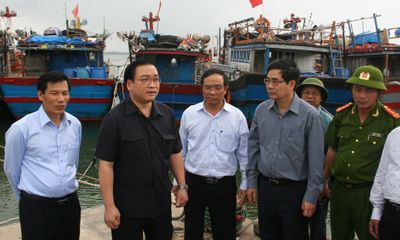 Phó Thủ tướng Hoàng Trung Hải kiểm tra công tác ứng phó siêu bão Haiyan tại Huế