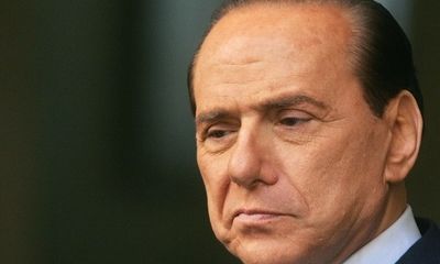 Cựu Thủ tướng Italy Berlusconi bị loại khỏi Thượng viện