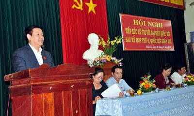 Trưởng Ban Kinh tế Trung ương tiếp xúc cử tri tỉnh Bình Định