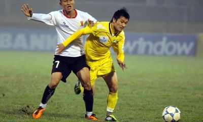 Báo Anh đăng tin về án treo giò kỷ lục của cầu thủ Việt Nam