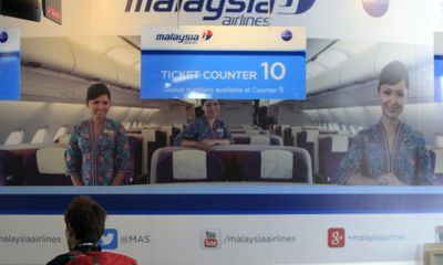 Máy bay mất tích, cổ phiếu Malaysia Airlines tụt 10\%