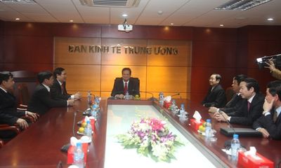 Thủ tướng Nguyễn Tấn Dũng làm việc với Ban Kinh tế Trung ương