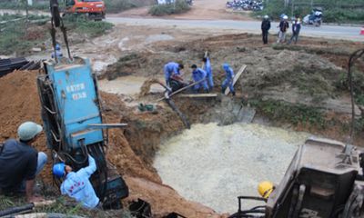 Lại vỡ đường ống, hơn 70.000 hộ dân Hà Nội mất nước
