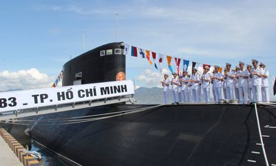 Lễ thượng cờ quốc gia cho 2 tàu ngầm Kilo 636