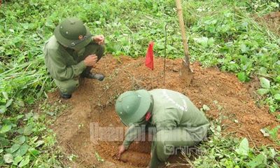 Công binh Việt Nam nỗ lực quét sạch 