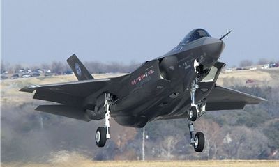 “Siêu chiến đấu cơ” F-35 sắp vượt Đại Tây Dương