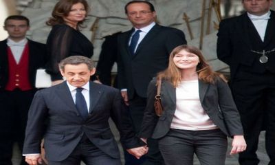Cựu Tổng thống Sarkozy từng tán tỉnh bạn gái Hollande?