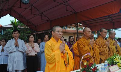 Hương Sơn (Hà Tĩnh): Hàng ngàn phật tử về dự Đại lễ Phật đản