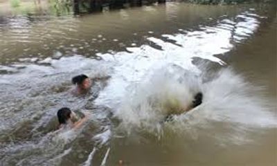 Tắm sông sau buổi tổng kết năm học, 3 nữ sinh chết đuối 