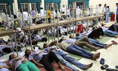 TP HCM: Gần 200 công nhân nhập viện sau bữa tối