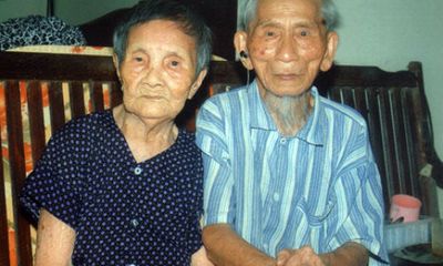 Vợ chồng cao tuổi nhất Việt Nam