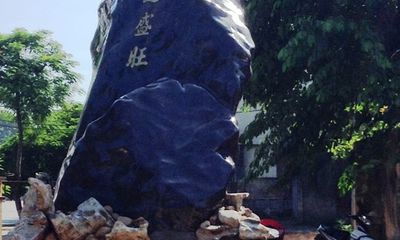 Xôn xao “hòn đá lạ” tại Tỉnh Đoàn Thái Nguyên