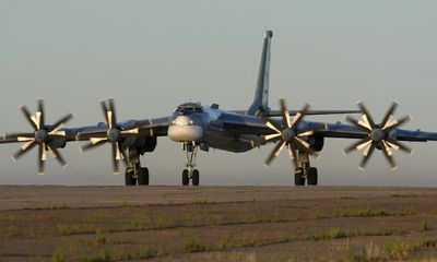 Máy bay ném bom hạt nhân Nga 