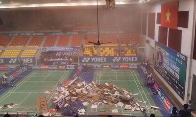 Sập trần nhà thi đấu Phan Đình Phùng, VĐV chạy tán loạn