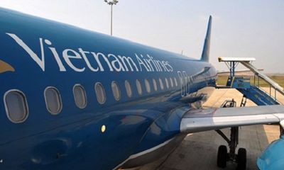 Vietnam Airlines chậm chuyến vì bị hành khách gây rối