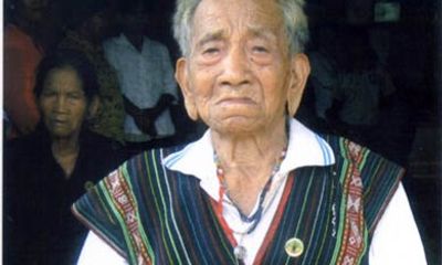 Cụ ông dân tộc Mơ Nông lập kỷ lục người lớn tuổi nhất Việt Nam