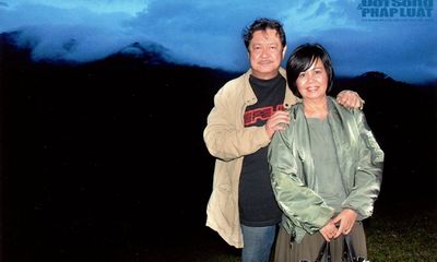 Những hình ảnh chưa từng công bố của Nguyễn Chánh Tín và vợ