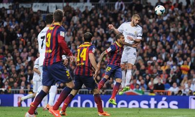 Benzema kêu gọi giữ Barca ở lại La Liga