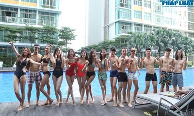 Top 14 Vietnam’s Next Top Model 2014 khoe dáng chuẩn tại hồ bơi 