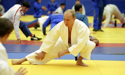 Tổng thống Nga Vladimir Putin trở thành võ sư Karate 8 đẳng