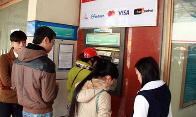 Hôm nay, chính thức phạt máy ATM hết tiền