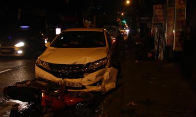 Hà Nội: Xe 'điên' gây tai nạn liên hoàn, 4 người bị thương