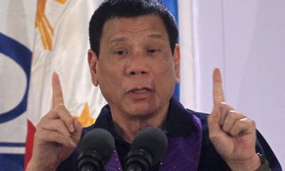 Tổng thống Philippines tuyên bố xem xét lại hiệp ước quốc phòng với Mỹ