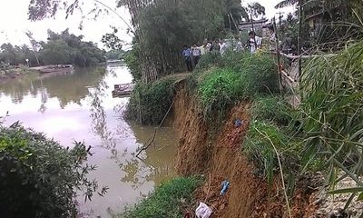 Thừa Thiên – Huế: Sạt lở nghiêm trọng bờ sông Bồ, đe dọa gần 100 hộ dân