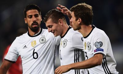 Mueller lập cú đúp, Đức đại thắng 3-0 trước Czech