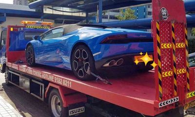 Siêu xe Lamborghini bị tạm giữ, tài xế bị bắt vì vượt ẩu