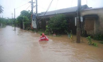 Quảng Bình: Giao thông chia cắt, 1 người chết do mưa lũ