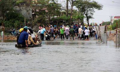 Gần 1.500 học sinh Quảng Nam chưa được đến trường do mưa lũ