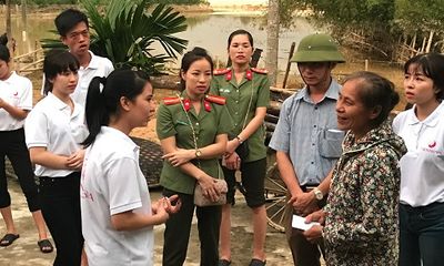 Thẩm mỹ viện Thiên Hà quyên góp ủng hộ người dân Hà Tĩnh thiệt hại sau lũ