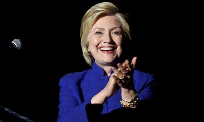 Bầu cử Tổng thống Mỹ: Bà Clinton dẫn trước ông Trump 5 điểm