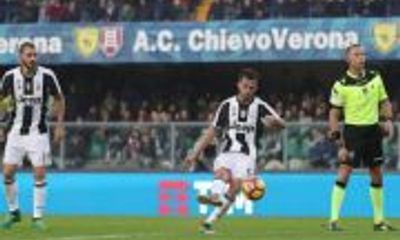 Chievo 1–2 Juventus (Vòng 12 - Serie A)