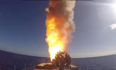 Xem chiến hạm Nga phóng tên lửa hành trình diệt IS ở Syria 