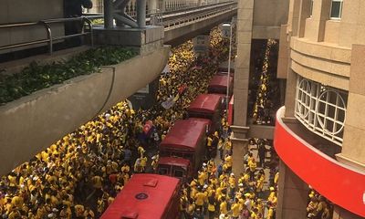 Hàng ngàn người Malaysia biểu tình, kêu gọi Thủ tướng từ chức