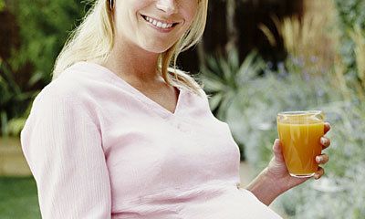 12 cách để xoa dịu những cơn ợ nóng cho bà bầu trong thai kỳ
