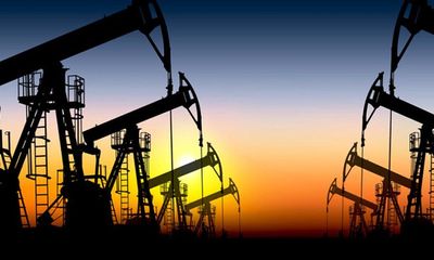 Giá dầu tăng vọt sau khi OPEC đạt được thỏa thuận giảm sản lượng