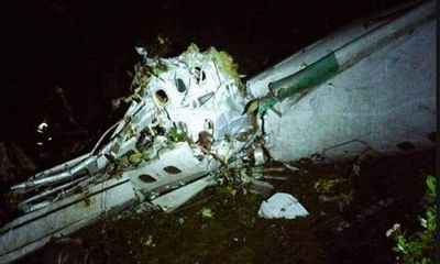 Đình chỉ hãng hàng không chở đội bóng Brazil gặp nạn ở Colombia
