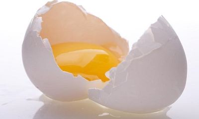 Cách làm trắng da mặt bằng lòng trắng trứng gà
