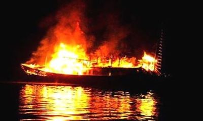 Tàu chở 16 người và hơn 4.600 tấn ngô bất ngờ bốc cháy ở Vũng Tàu