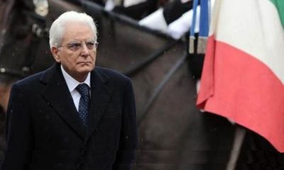 Italy cố gắng thoát khỏi khủng hoảng chính trị