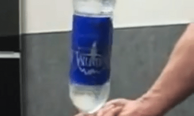 Cẩn trọng với những chai nước suối ở sân bay