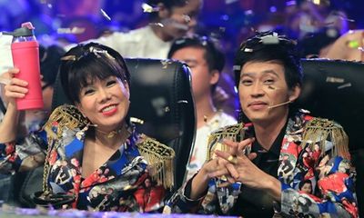 Hoài Linh - Việt Hương tái ngộ trên ghế nóng làm HLV chương trình hài mới