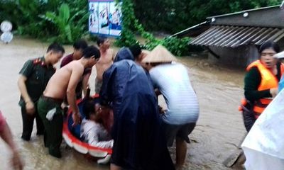 Phú Yên: Một ngày chịu nhiều trận mưa lũ, lốc xoáy