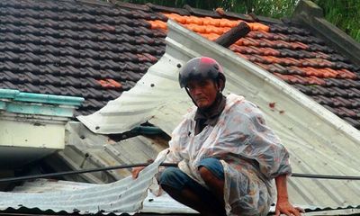 Phú Yên: Hơn 20 căn nhà bị lốc xoáy thổi bay mái